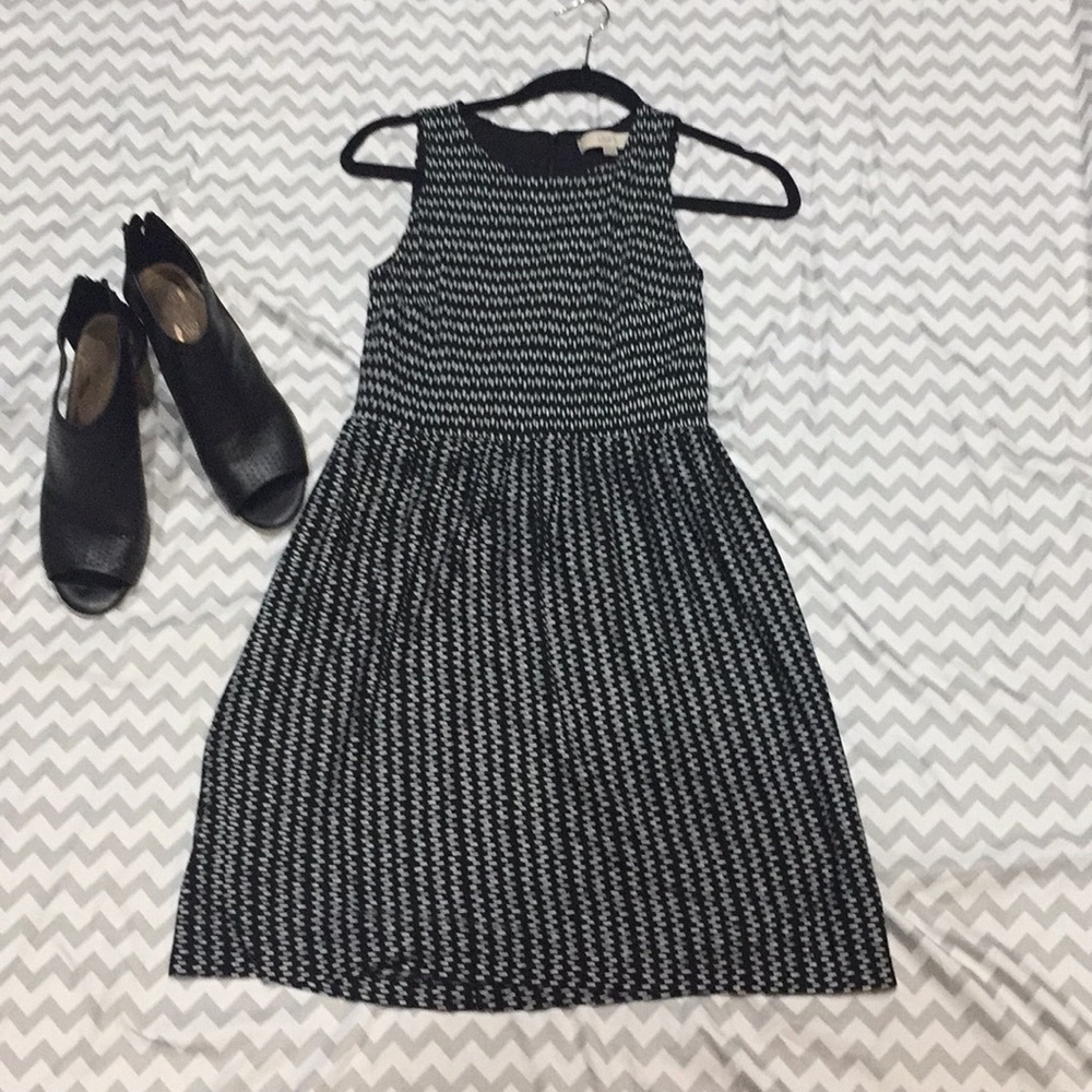 LOFT Black and White Sleeveless Fit-and-Flare Dress